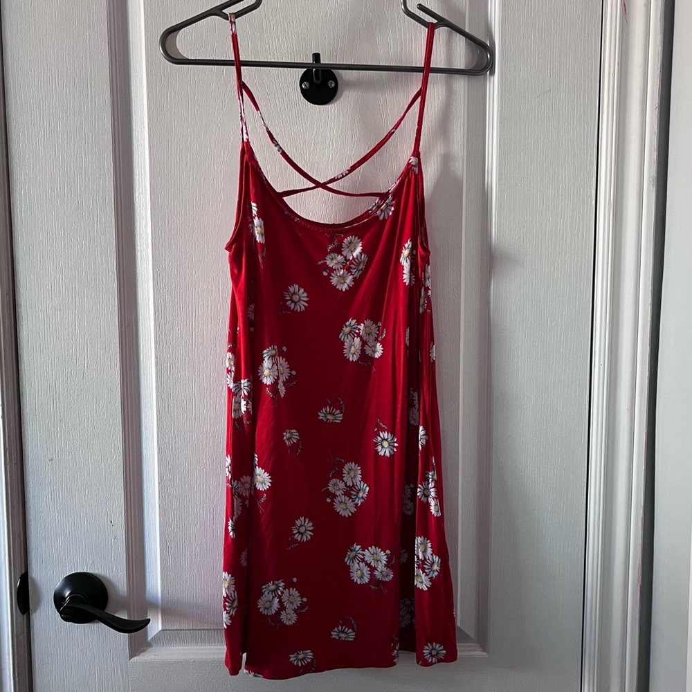 H&M SHORT RED DAISYVDRESS MEDIUM